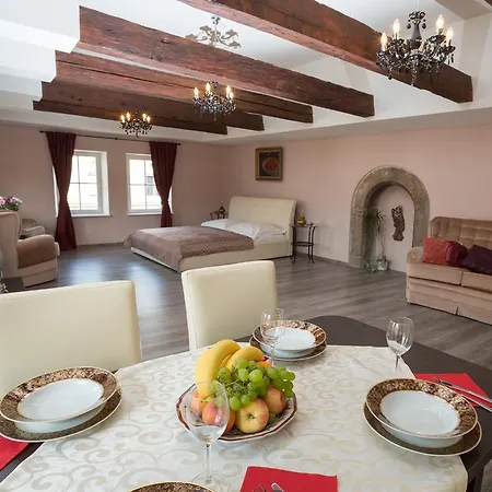 Royal Mustek Apartmán *