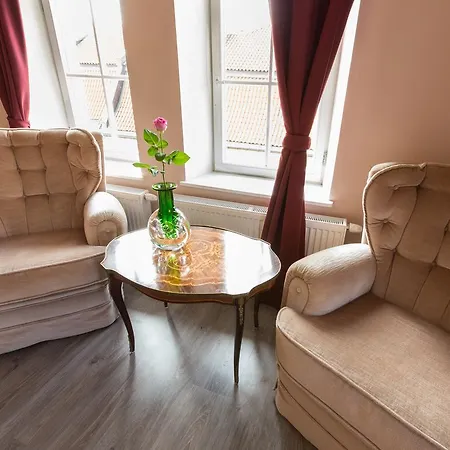 Royal Mustek Apartamento