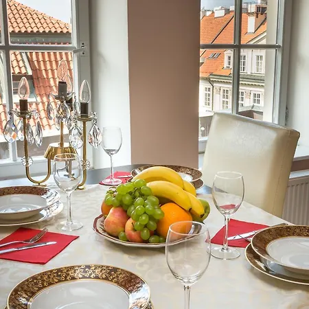Royal Mustek Apartamento